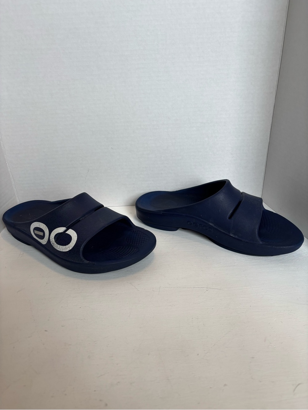 OOFOS OOahh Unisex Sandals Navy Blue size M7/W9